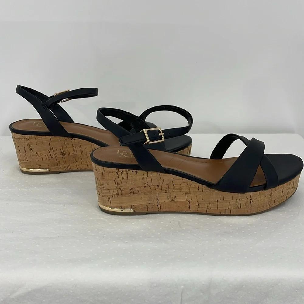 Franco Sarto step out